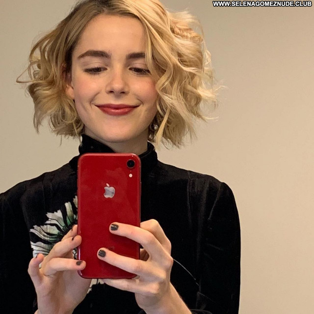 Kiernan Shipka No Source Posing Hot Celebrity Sexy Babe Beautiful