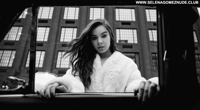 Hailee Steinfeld No Source  Babe Beautiful Posing Hot Sexy Celebrity