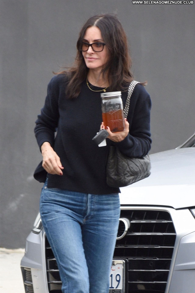 Courteney Cox No Source Babe Posing Hot Beautiful Celebrity Sexy