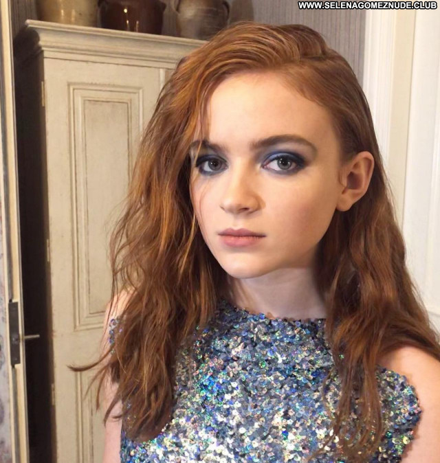 Sadie Sink No Source Posing Hot Babe Sexy Beautiful Celebrity