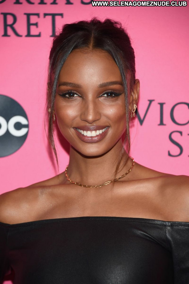 Jasmine Tookes No Source  Beautiful Celebrity Sexy Babe Posing Hot