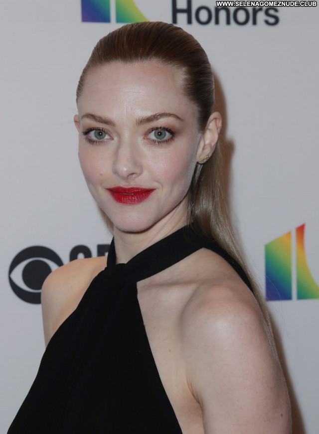 Amanda Seyfried No Source Beautiful Posing Hot Sexy Babe Celebrity