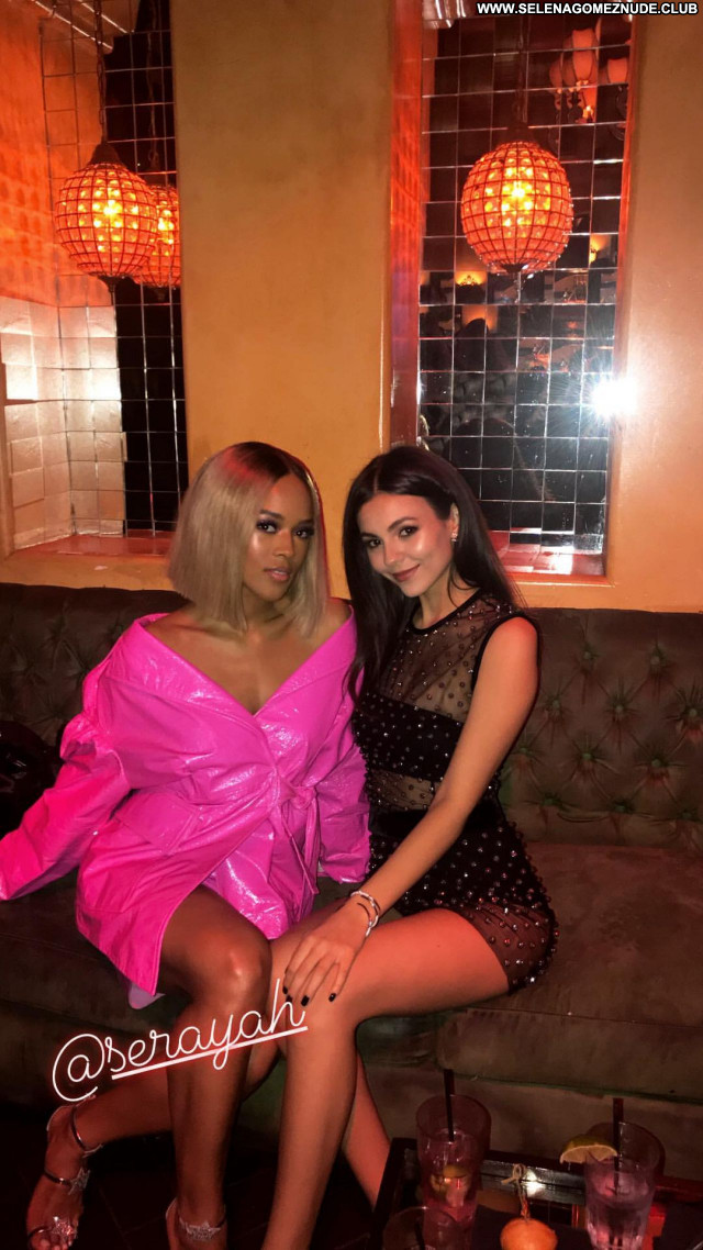 Victoria Justice No Source  Sexy Babe Posing Hot Beautiful Celebrity