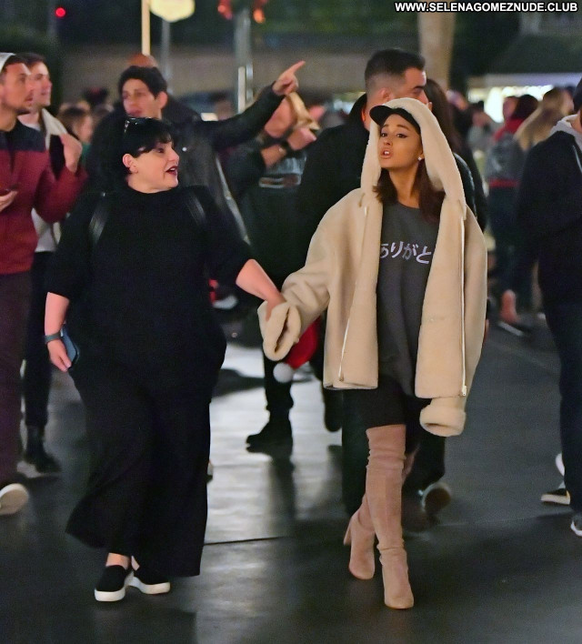 Ariana Grande No Source  Beautiful Posing Hot Celebrity Babe Sexy