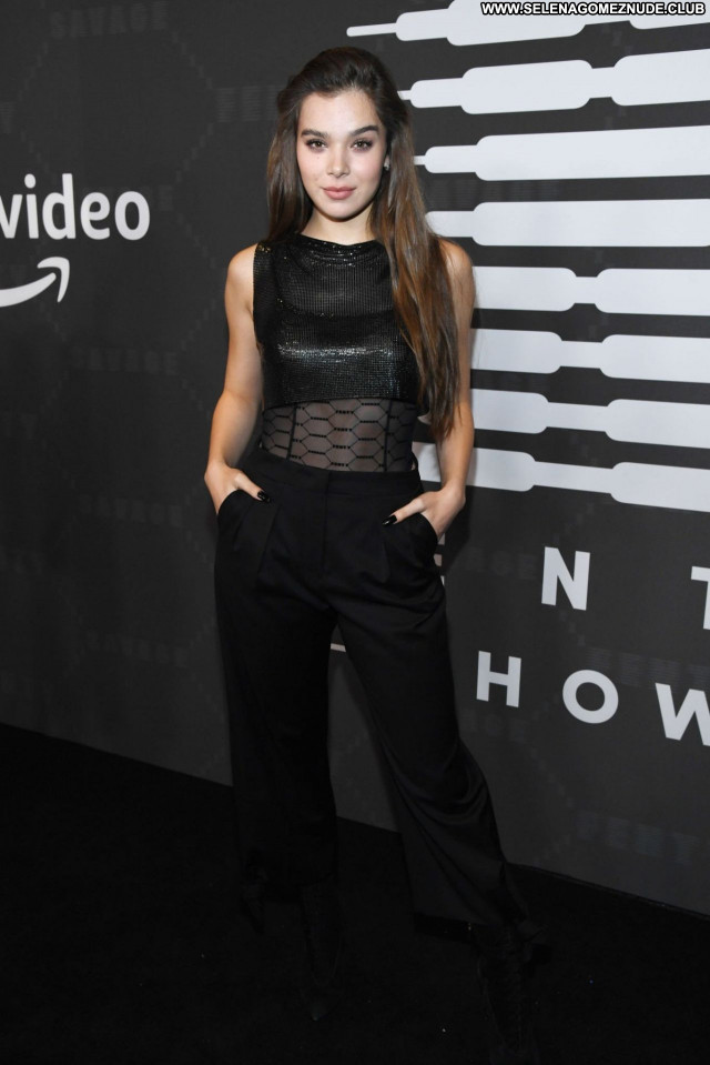 Hailee Steinfeld No Source Sexy Posing Hot Babe Celebrity Beautiful