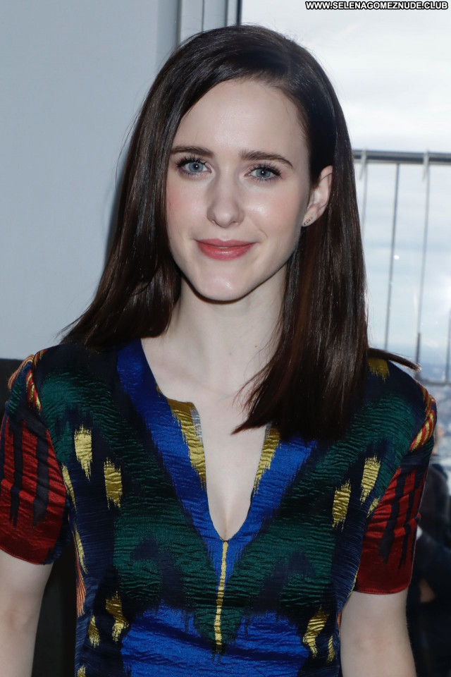 Rachel Brosnahan No Source  Beautiful Sexy Celebrity Posing Hot Babe