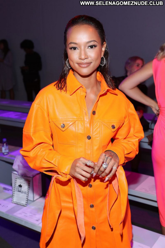 Karrueche Tran No Source Sexy Celebrity Beautiful Babe Posing Hot