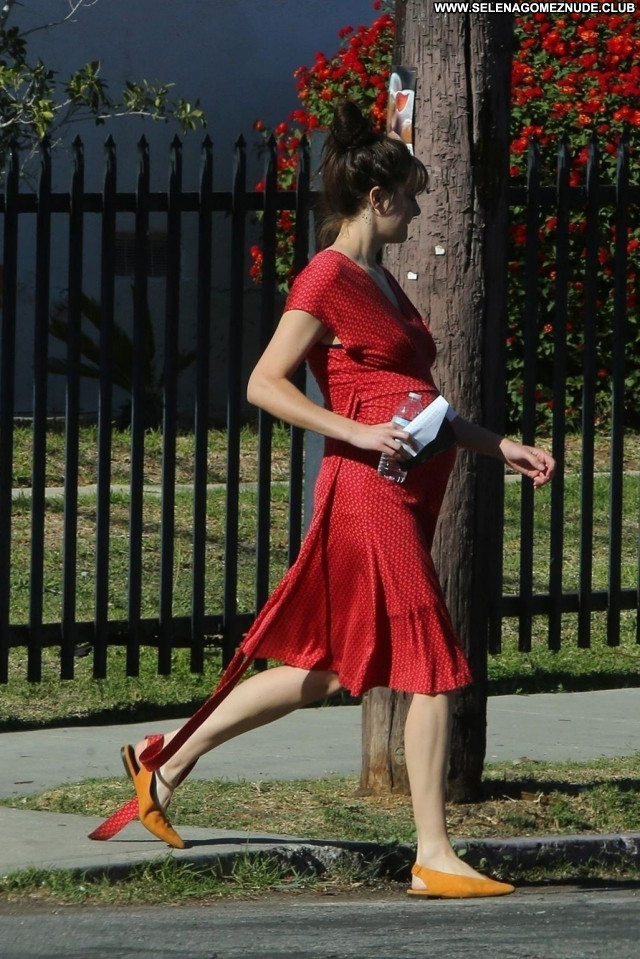 Shailene Woodley No Source Sexy Beautiful Celebrity Babe Posing Hot