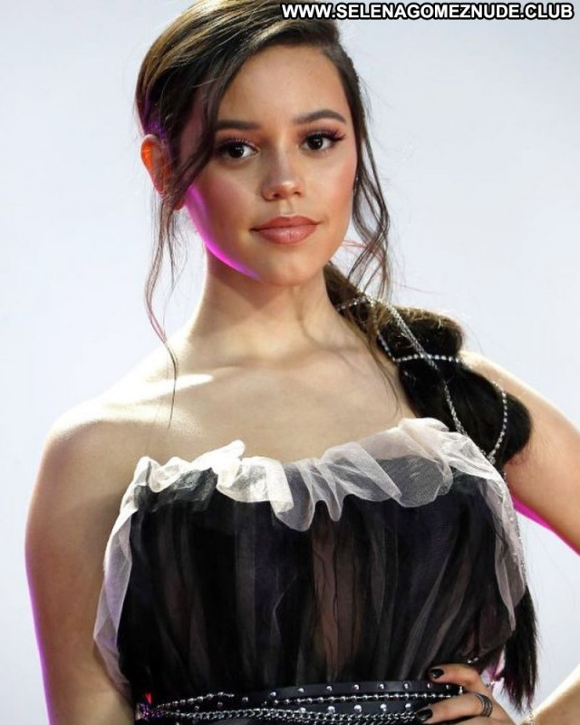 Jenna Ortega No Source Beautiful Celebrity Sexy Babe Posing Hot