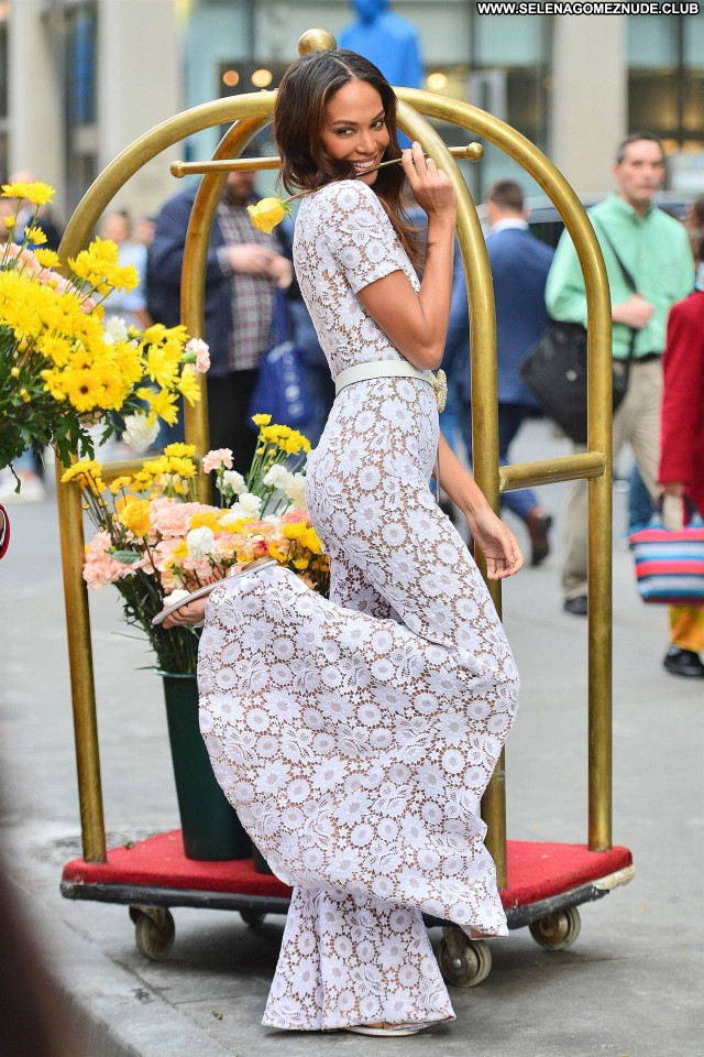 Joan Smalls No Source Babe Beautiful Celebrity Posing Hot Sexy