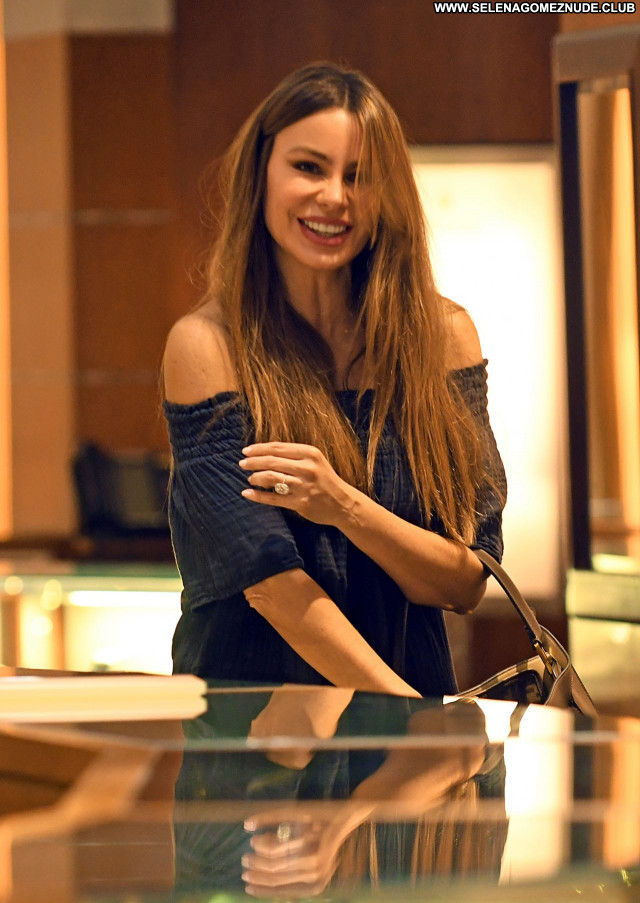 Sofia Vergara No Source  Beautiful Celebrity Posing Hot Babe Sexy