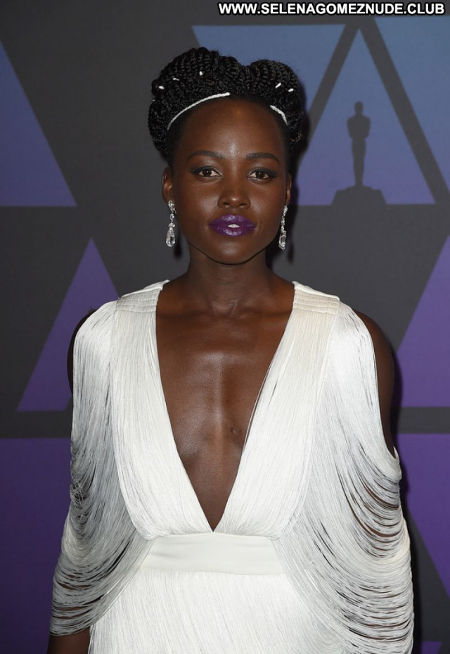 Lupita Nyongo No Source  Babe Posing Hot Sexy Celebrity Beautiful