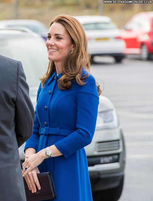 Kate Middleton No Source Sexy Beautiful Babe Posing Hot Celebrity