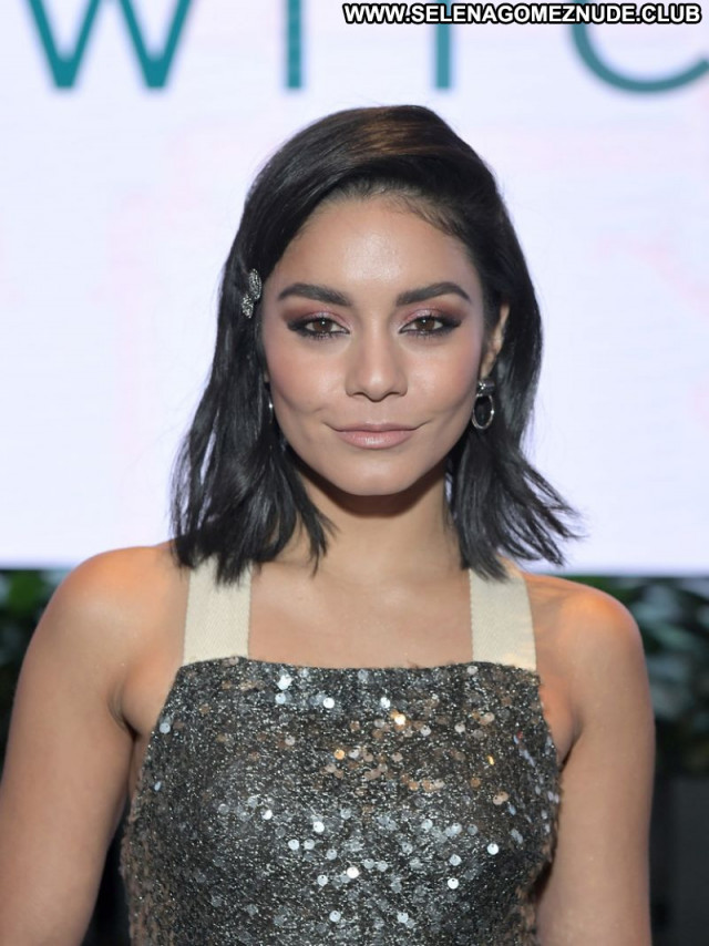 Vanessa Hudgens No Source Sexy Celebrity Beautiful Posing Hot Babe