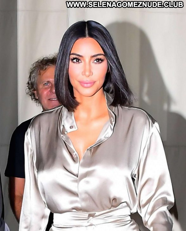 Kim Kardashian New York Beautiful Babe Paparazzi Posing Hot Celebrity
