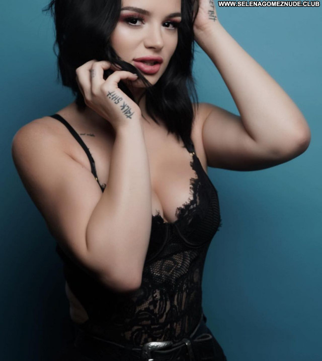 Saraya Jade No Source  Celebrity Sexy Babe Posing Hot Beautiful
