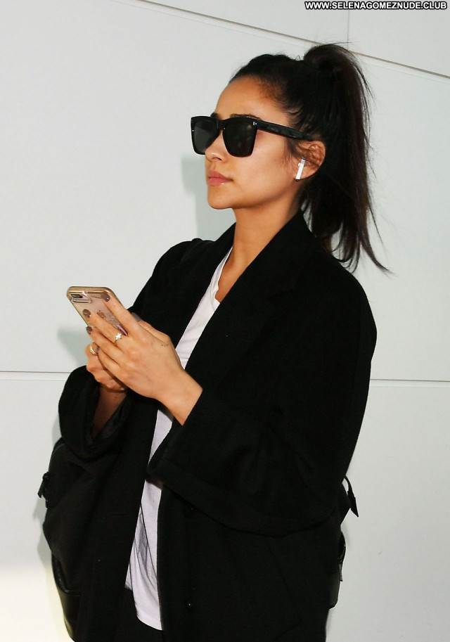 Shay Mitchell No Source  Beautiful Babe Sexy Celebrity Posing Hot