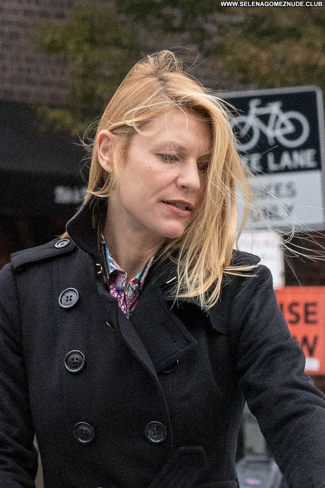 Claire Danes No Source Sexy Babe Posing Hot Celebrity Beautiful