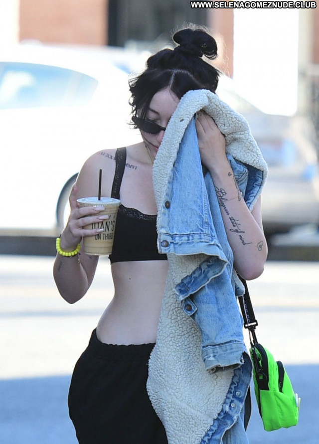 Noah Cyrus No Source Beautiful Babe Sexy Posing Hot Celebrity