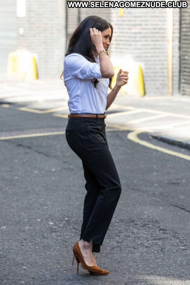 Meghan Markle No Source Celebrity Beautiful Babe Posing Hot Paparazzi