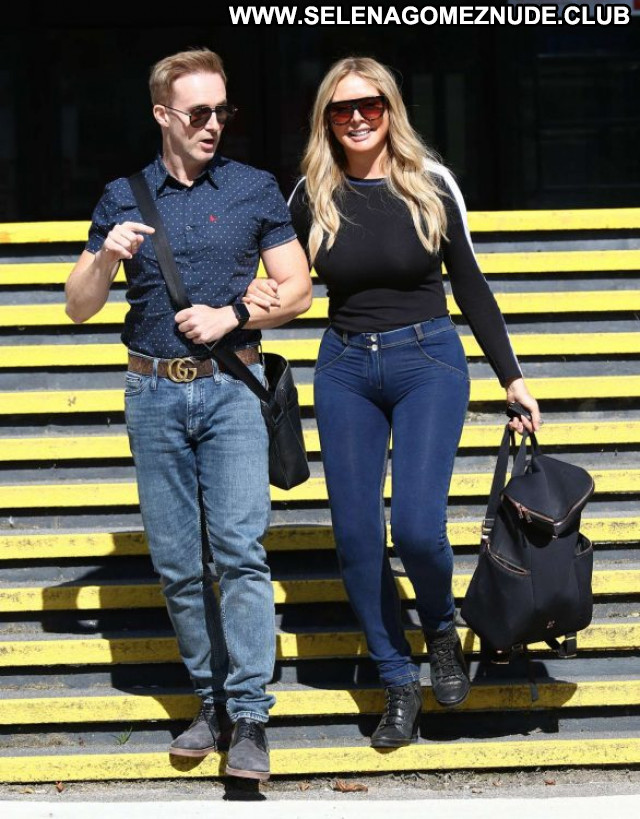 Carol Vorderman No Source Posing Hot Beautiful Babe Paparazzi