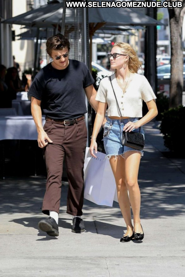 Maika Monroe Beverly Hills Beautiful Babe Posing Hot Paparazzi