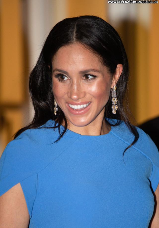 Meghan Markle No Source Sexy Babe Posing Hot Beautiful Celebrity