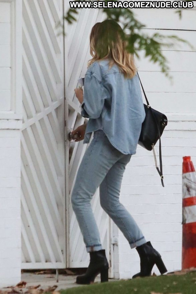 Margot Robbie No Source  Babe Posing Hot Beautiful Paparazzi Celebrity