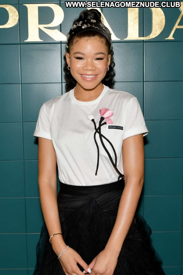 Storm Reid Fashion Show Posing Hot Babe Paparazzi Beautiful Celebrity