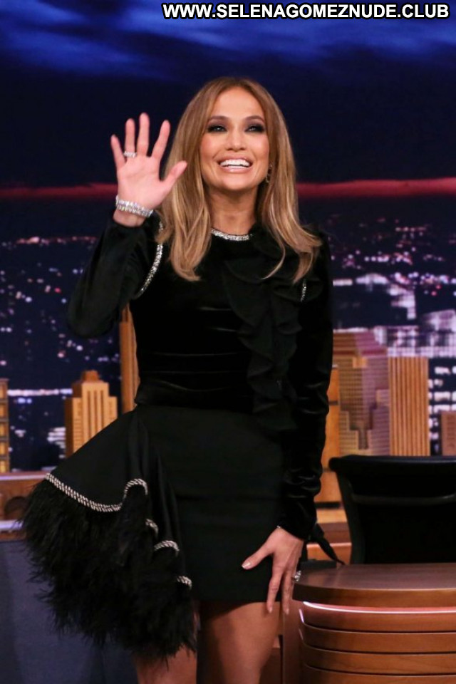 Jennifer Lopez The Late Show Beautiful Babe Posing Hot Paparazzi