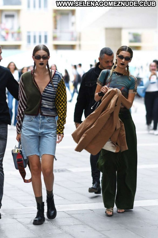 Bella Hadid No Source Paparazzi Beautiful Celebrity Posing Hot Babe