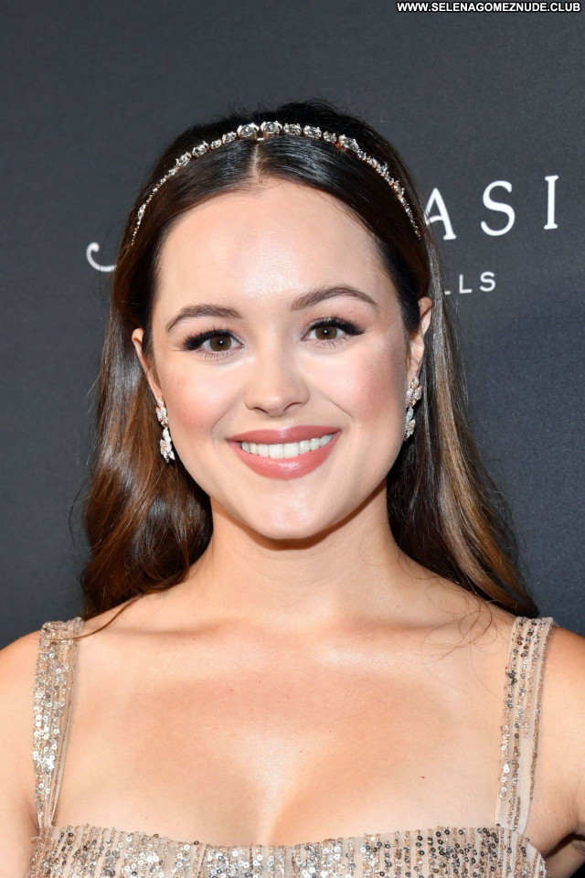 Hayley Orrantia No Source Sexy Celebrity Babe Beautiful Posing Hot