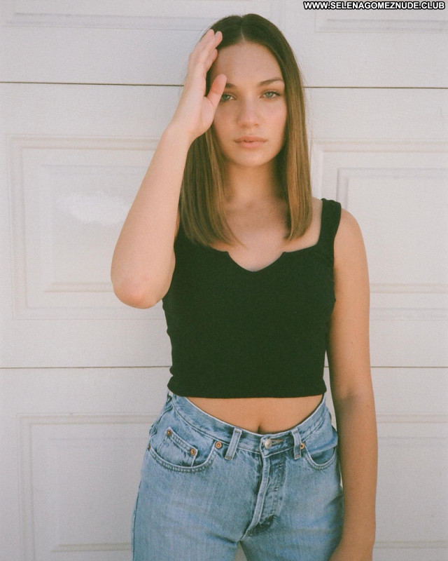 Maddie Ziegler No Source  Celebrity Babe Beautiful Posing Hot Sexy