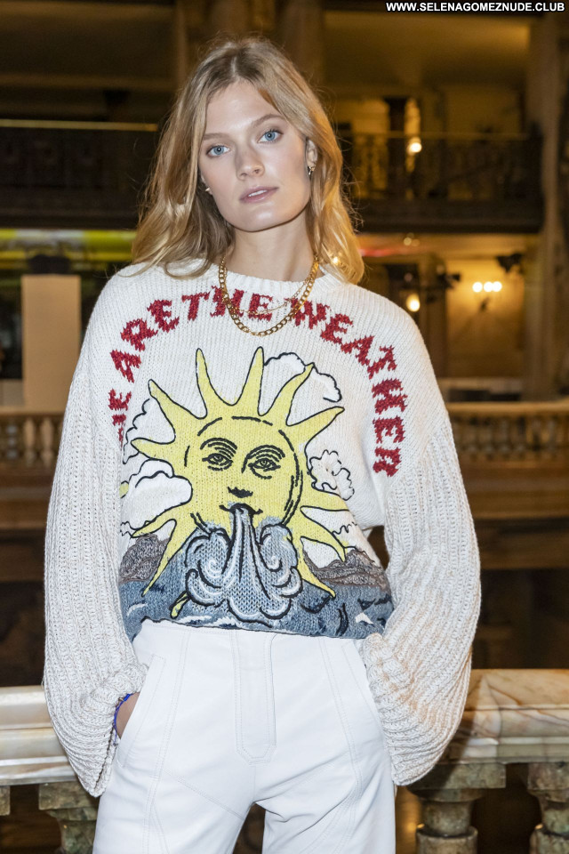 Stella Mccartney No Source  Babe Celebrity Sexy Beautiful Posing Hot