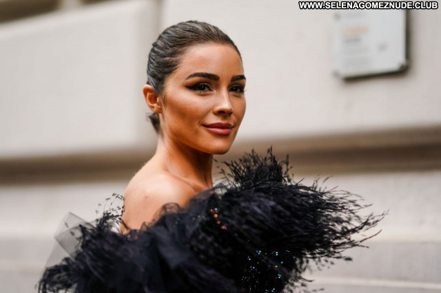 Olivia Culpo No Source Beautiful Babe Sexy Posing Hot Celebrity