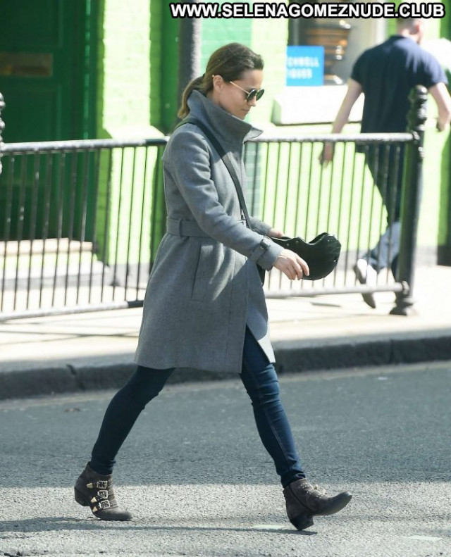 Pippa Middleton No Source Celebrity London Babe Paparazzi Posing Hot