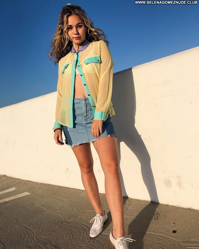 Brec Bassinger No Source Celebrity Beautiful Posing Hot Babe Sexy