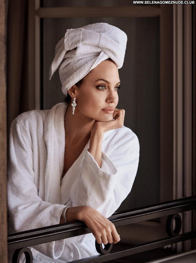 Angelina Jolie No Source Celebrity Posing Hot Babe Sexy Beautiful