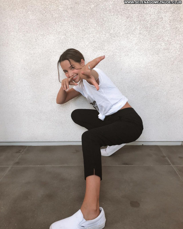 Annie Leblanc No Source Babe Beautiful Posing Hot Sexy Celebrity