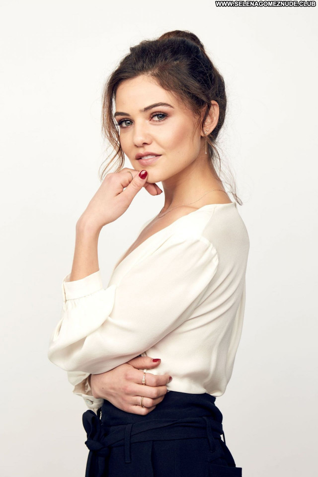 Danielle Campbell No Source Babe Posing Hot Sexy Beautiful Celebrity