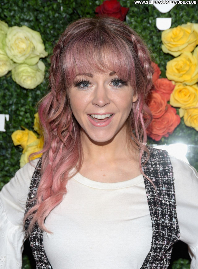Lindsey Stirling Beautiful Celebrity Sexy Posing Hot Babe