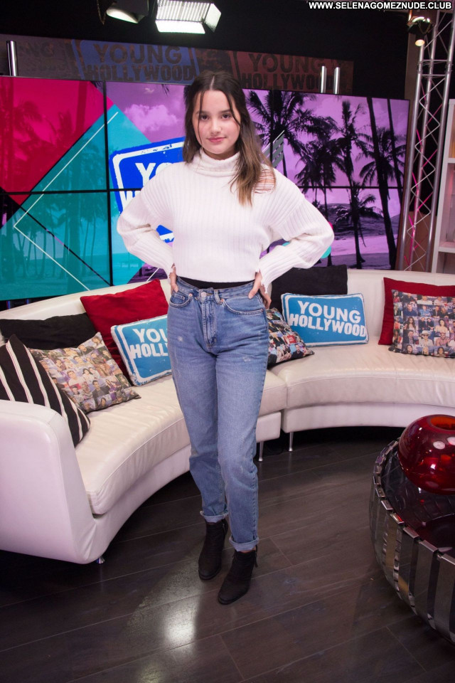 Annie Leblanc No Source Sexy Beautiful Babe Celebrity Posing Hot