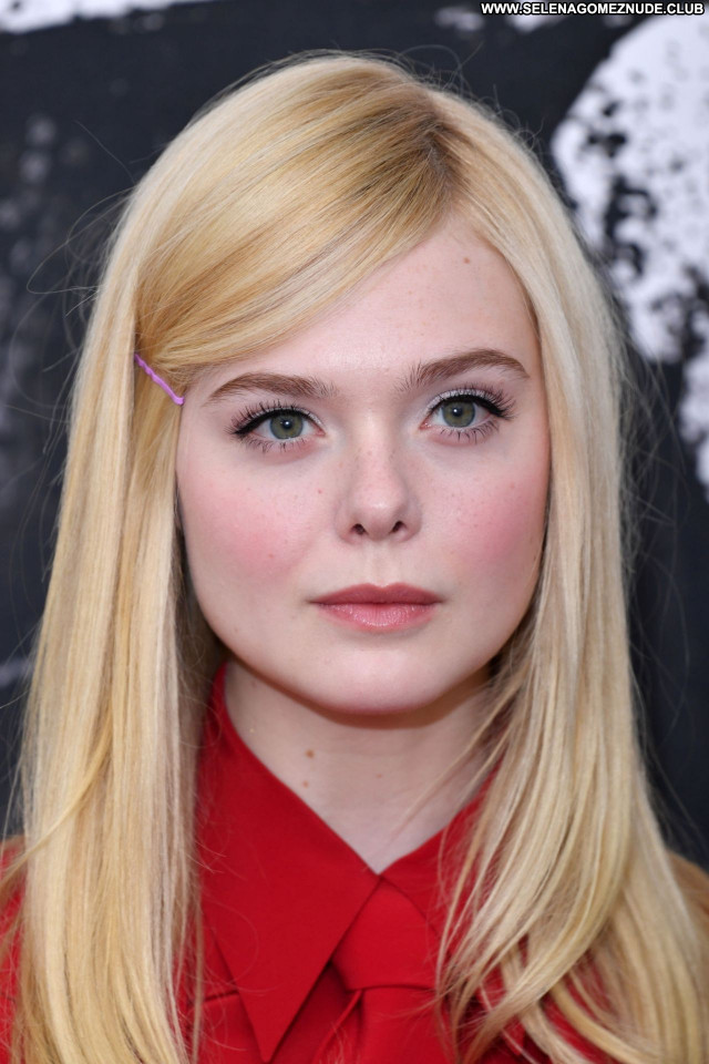 Elle Fanning No Source Celebrity Babe Sexy Posing Hot Beautiful