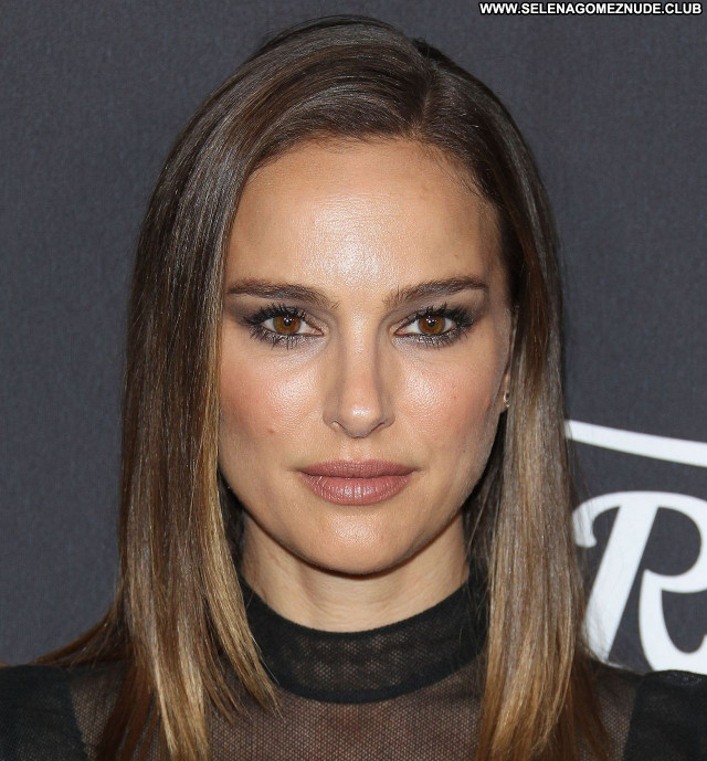 Natalie Portman No Source  Sexy Babe Celebrity Posing Hot Beautiful