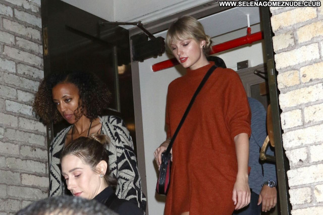 Taylor Swift No Source Sexy Celebrity Posing Hot Babe Beautiful