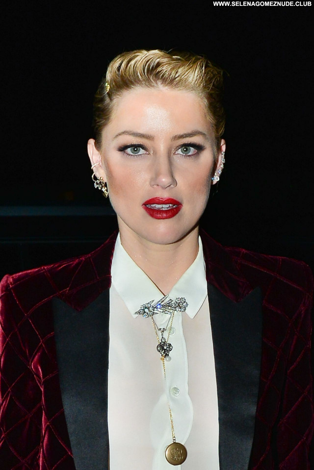Amber Heard No Source Sexy Babe Posing Hot Celebrity Beautiful