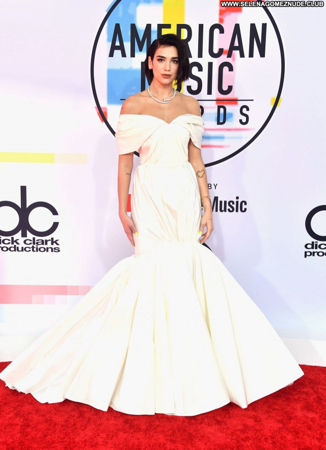 American Music Awards No Source  Posing Hot Babe Celebrity Beautiful