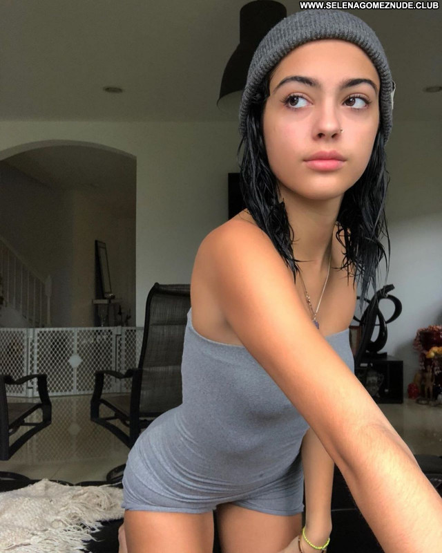 Malu Trevejo No Source Posing Hot Sexy Babe Beautiful Celebrity