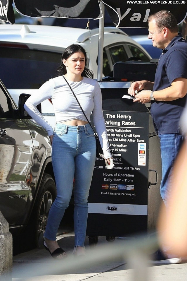 Ariel Winter No Source  Posing Hot Sexy Beautiful Celebrity Babe