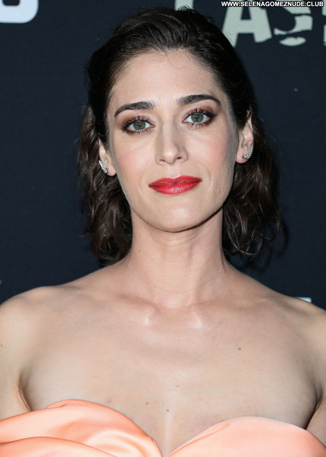 Lizzy Caplan No Source Babe Beautiful Posing Hot Sexy Celebrity